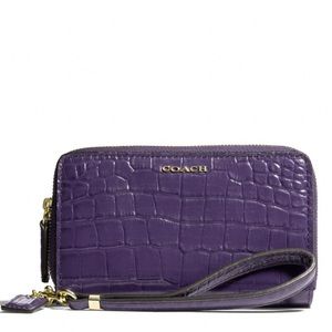 Coach wristlet zip wallet